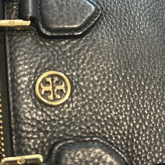 Tory Burch Robinson Pebbled Square Tote/crossbody - Picture 10 of 16